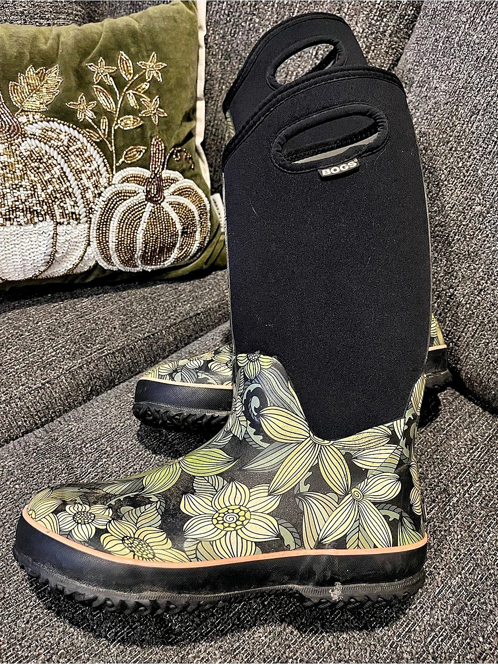 Bogs size 8